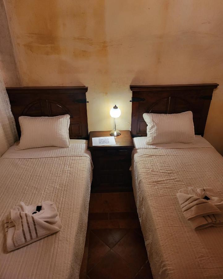 Hotel Y Restaurante Innsbruck Antigua Kültér fotó